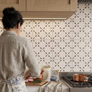 Yokohama – Japanese Geometric Peel and Stick Tile Stickers | Wall, Stair & Backsplash Déco