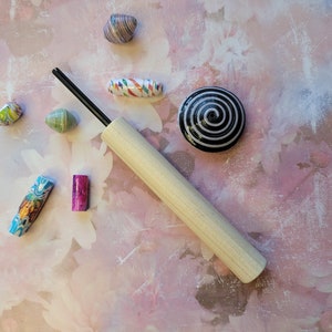  Double Hole Paper Bead Roller, Size 3/32 : Arts, Crafts &  Sewing
