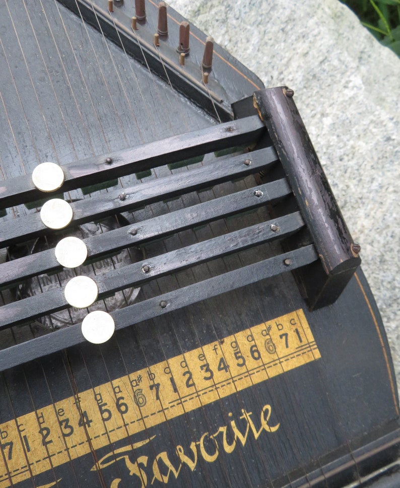 The Favorite Autoharp Early 1900's Antique Instrument Etsy