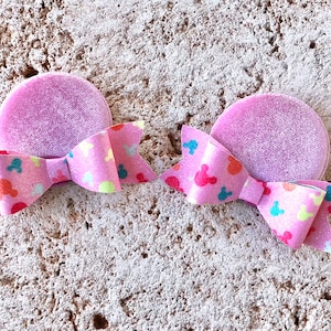 Minnie Mouse Hair Clip, Pink velvet ears with faux leather bows.