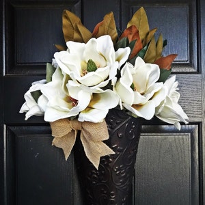 Magnolia Bucket Wreath, Hanging Basket Wreath, Burlap Magnolia Wreath, Cream Flower Wreath, Off White Wreath, Metal Bucket Door Decor