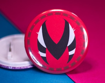 Hellaverse - I.M.P - Insignia de botón gigante de 58 mm