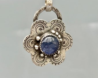 Blue Kyanite Flower Sterling Pendant ... Flower...