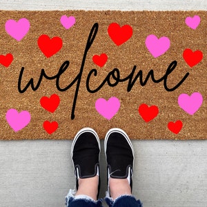 Heart Welcome Valentine's Day doormat, Valentine's decor, personalized doormat, funny doormat, welcome mat, front doormat, heart doormat