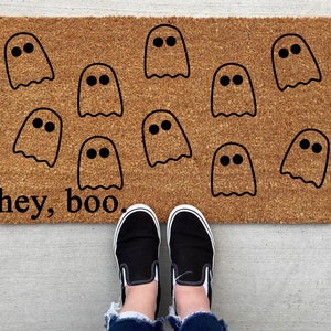 Hey Boo Ghost Halloween doormat, Halloween Doormat, pumpkin, fall decor, personalized doormat, funny doormat, welcome mat, front doormat