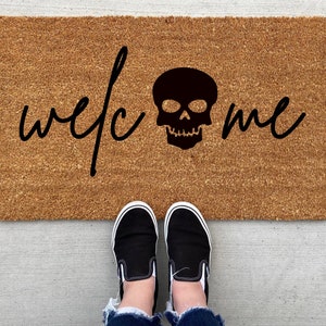 Welcome Skeleton Halloween doormat, Halloween Doormat, pumpkin, fall decor, personalized doormat, funny doormat, Zombies, Horror, spooky