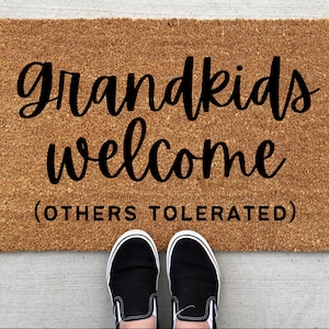 Grandkids Welcome Here Doormat, Mothers Day Gift, Welcome Mat, Housewarming Gift, Personalized Doormat, Custom Doormat, Grandparents Gift