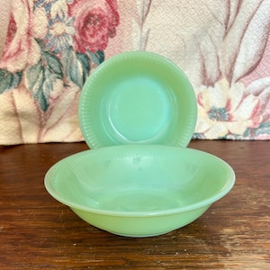Pair of Small Vintage Ribbed Jadeite Bowls 1 Berry 1 Cereal Bowl Lovely Green Jane Ray Jadeite Bowls by Fire King
