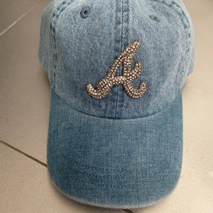 Atlanta A Bling-hoed.  Dameshoed, bling, spijkerhoed, camouflagehoed, bling, Atlanta Braves, Atlanta
