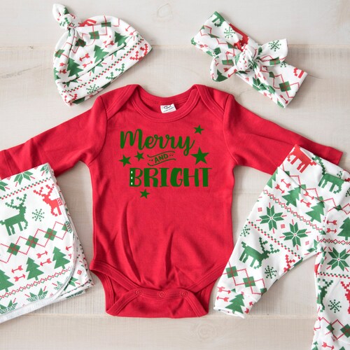 First Christmas Baby Boy Baby Girl Coming Home Outfit: Merry - Etsy
