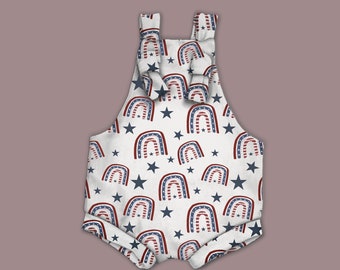 Gender Neutral 4th of July Outfit // Baby Boy 4th of July Outfit // Baby Girl 4th of July Overalls // Red White Blue  // Coming Home Outfit