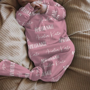Custom Name Swaddle // Baby Girl Name Swaddle // Name Blanket // Baby Swaddle Personalized // Personalized Swaddle // Coming Home Outfit