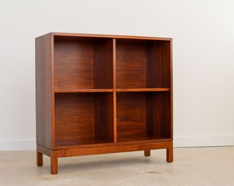 JUNO - Handmade Mid Century Modern Inspired Record Shelf