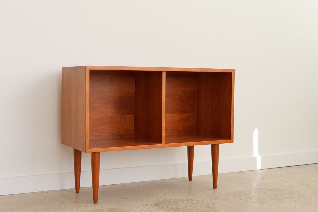 OLLIE - Handmade Mid Century Modern Inspired Record Shelf - Made