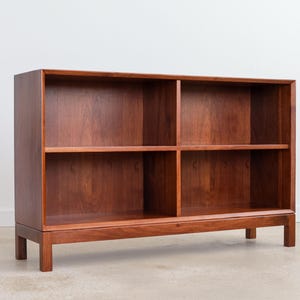 BØRGE - Handmade Mid Century Modern Inspired Minimalist Bookshelf - Made in USA!