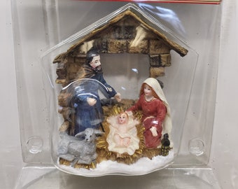 Mayberry Street Christmas Decoration, Miniature Nativity Scene Figurine, Winter Town Display, Wreath Maker Supplies, Crafting Item