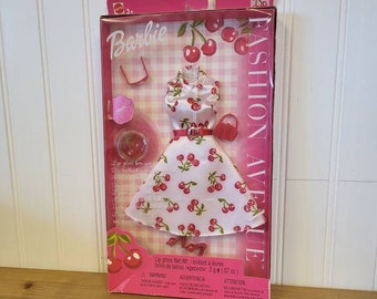 Barbie Fashion Avenue BOUTIQUE New in Box, Vintage Barbie Pink and