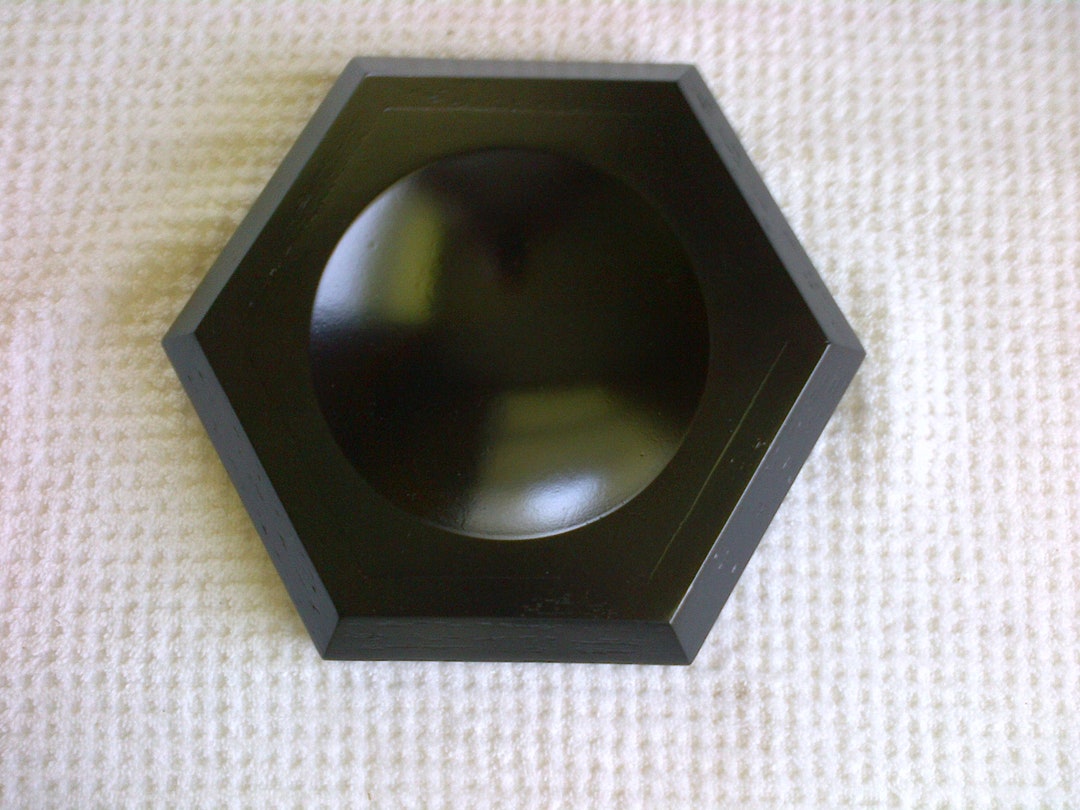 Bowling Ball Stand Holder Display Fixture Hexagon Shaped Gloss Black