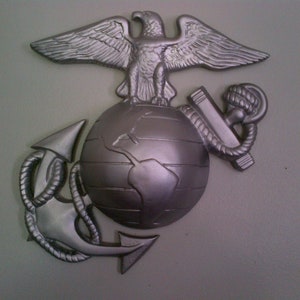 12 Inch Marine Corps Eagle Globe & Anchor Wall Hanging Durable Molded Plastic Silver Finish