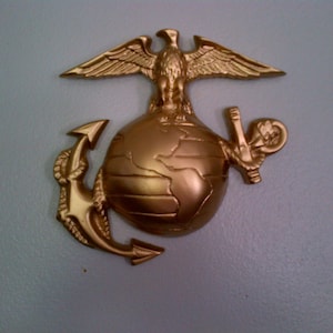5 Inch Marine Corps Eagle Globe & Anchor Wall Hanging Molded Durable Plastic Gold Finish
