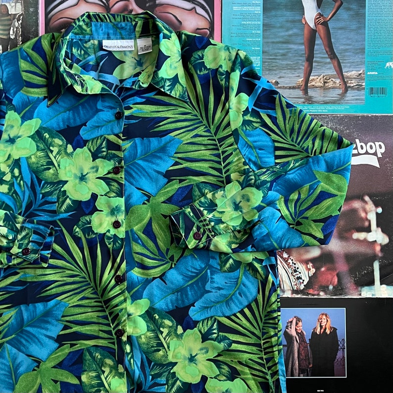 Floral Buttom Up