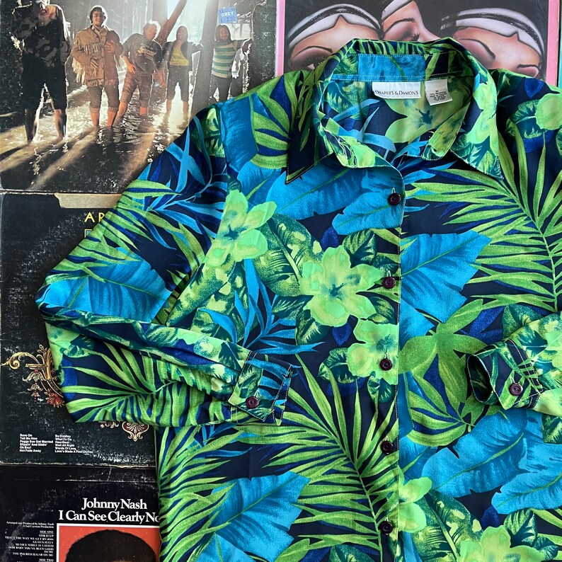 Floral Buttom Up