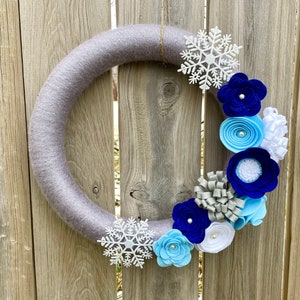 Hanukkah Wreath, Blues and Silver Yarn Wreath, Frozen Wreath, Snowflake Wreath, Winter Wreath