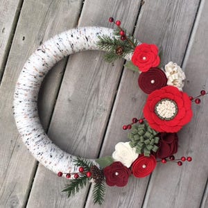 Christmas Wreath, Christmas Yarn Wreath, Christmas Felt Flower Wreath,  Birch Wreath, Christmas Decor,