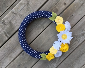 Spring Wreath || Flower Wreath || Daisy Flower Wreath || Navy Polka Dot Wreath || Modern Wreath || Wreath Decor || Summer Wreath