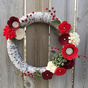 Christmas Wreath, Christmas Yarn Wreath, Birch Wreath, Christmas Decor, Front Door Christmas Wreath