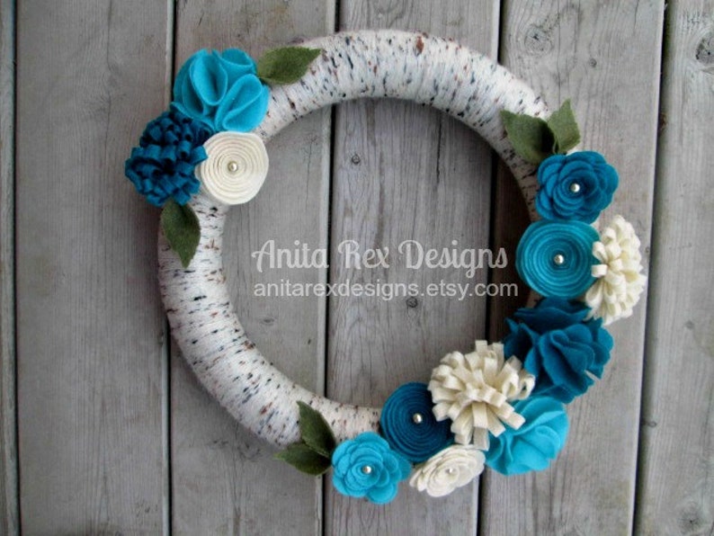 Yarn Wreath, Birch Yarn Wreath, Aqua Teal Cream Felt Flowers, Handmade Wreath, Spring Wreath, All year wreath image 3