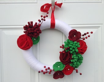 Christmas Wreath, Yarn Wreath, red, white and green Felt Flowers, Floral Wreath, Winter Wreath, holiday Wreath 12 inches