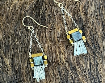 Carmine earring: black labradorite and gold colored hematite cube beads, silver wire fringe, silver chain and gold ear wire