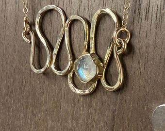 Marlee gold necklace with blue sapphire rose cut stone