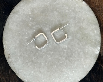 Square hoop 1/2 inch brushed finish and 5mm wide metal