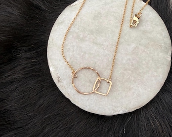 Hammered 14k Gold Fill Circle & Square Interlocking Necklace 20" chain