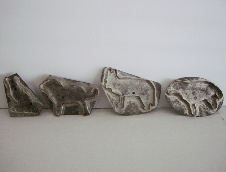 Antique Tin ANIMAL COOKIE Cutters Vintage Farmhouse Kitchen Baking Set of 4 Dog Bird Horse Lion