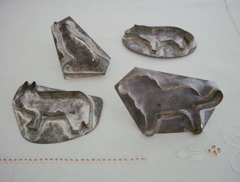 Antique Tin ANIMAL COOKIE Cutters Vintage Farmhouse Kitchen Baking Set of 4 Dog Bird Horse Lion