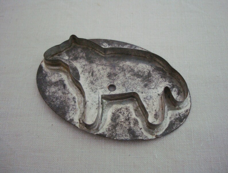 Antique Tin ANIMAL COOKIE Cutters Vintage Farmhouse Kitchen Baking Set of 4 Dog Bird Horse Lion