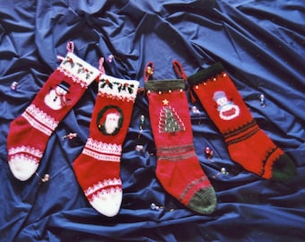 Christmas Stocking with Interchangeable Motifs for the Hand Knitter