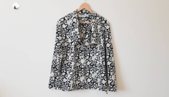 Vintage black long sleeve blouse with floral print