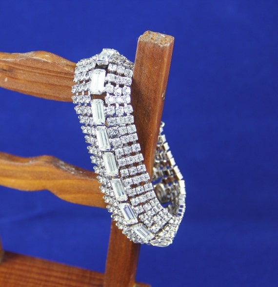 FREE SHIPPING Vintage Kramer Rhinestone Bracelet