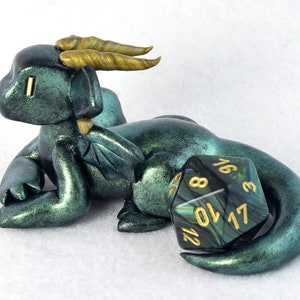 Green dice dragon figurine, metallic green dragon d20 holder, Dungeons and Dragons, Magic: The Gathering, MtG, polymer clay dragon sculpture image 2