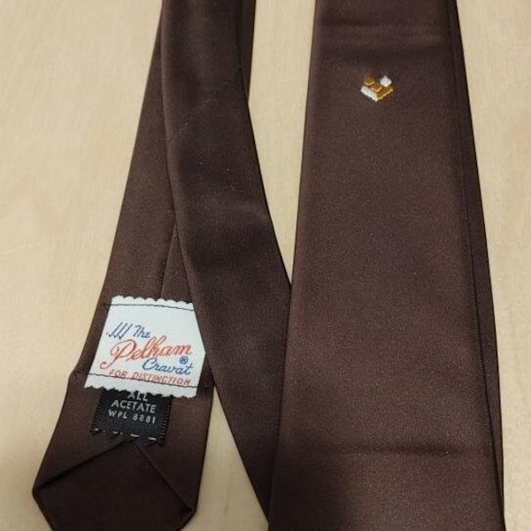 Vtg DeVono's The Pelham Cravat / Tie in Original Box