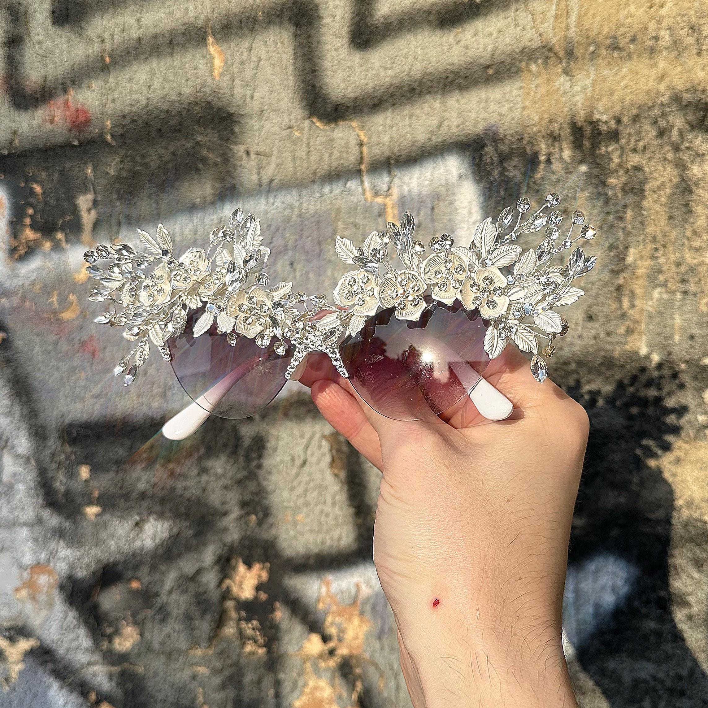 White Crystal Flower Cat-eye Sunglasses: Hand-embellished  display picture 2