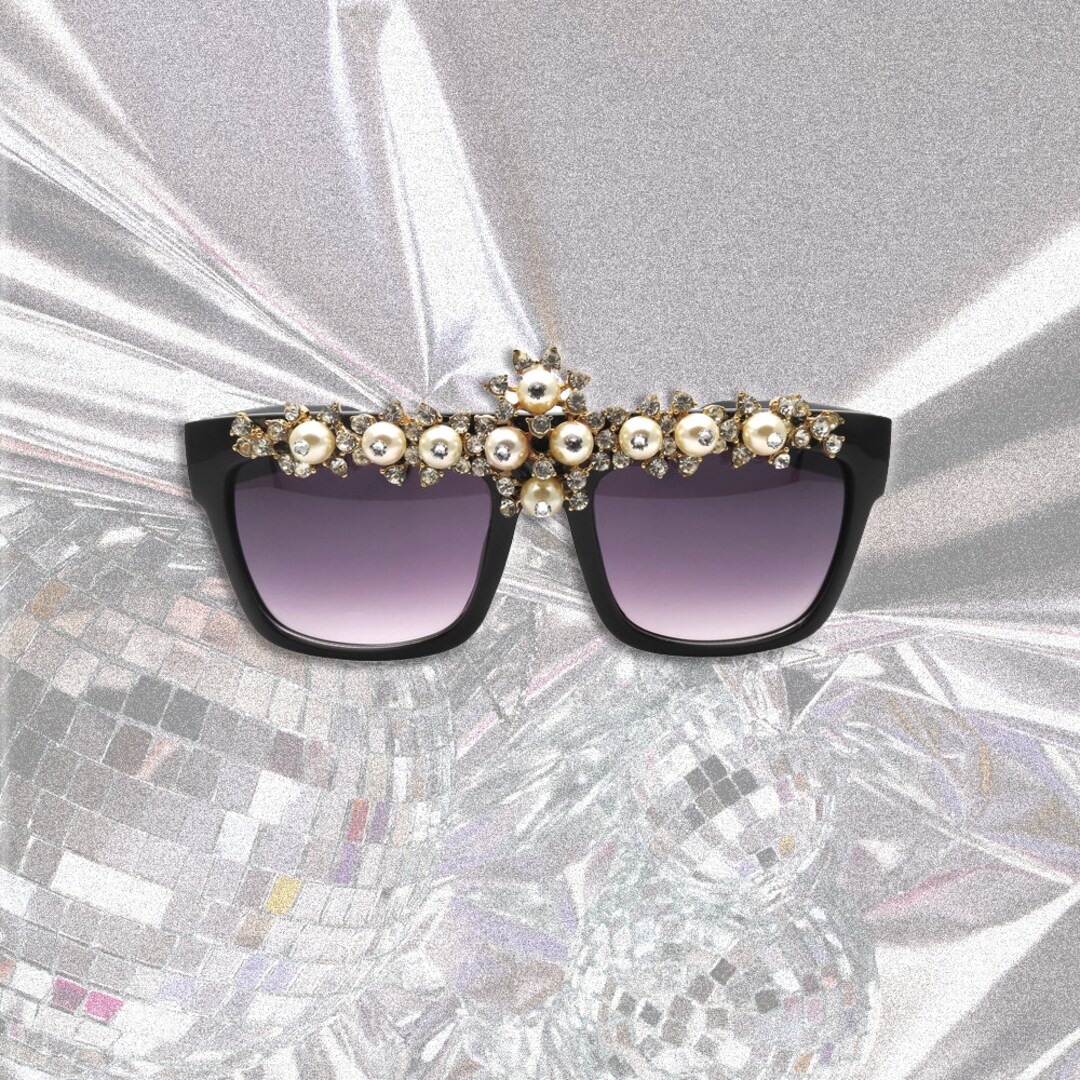 Swarovski Pearl Sunglasses: Handmade Black Flat Top  display picture 1
