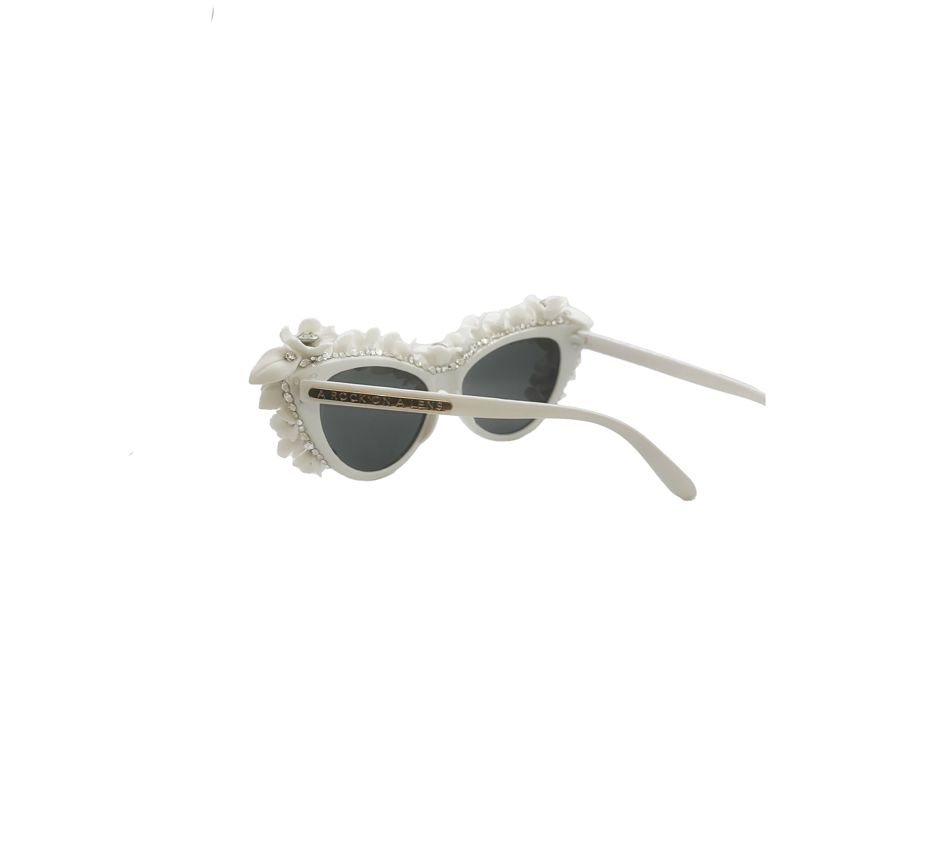 Handmade Floral Cat Eye Sunglasses: White Flower & Crystal  display picture 1