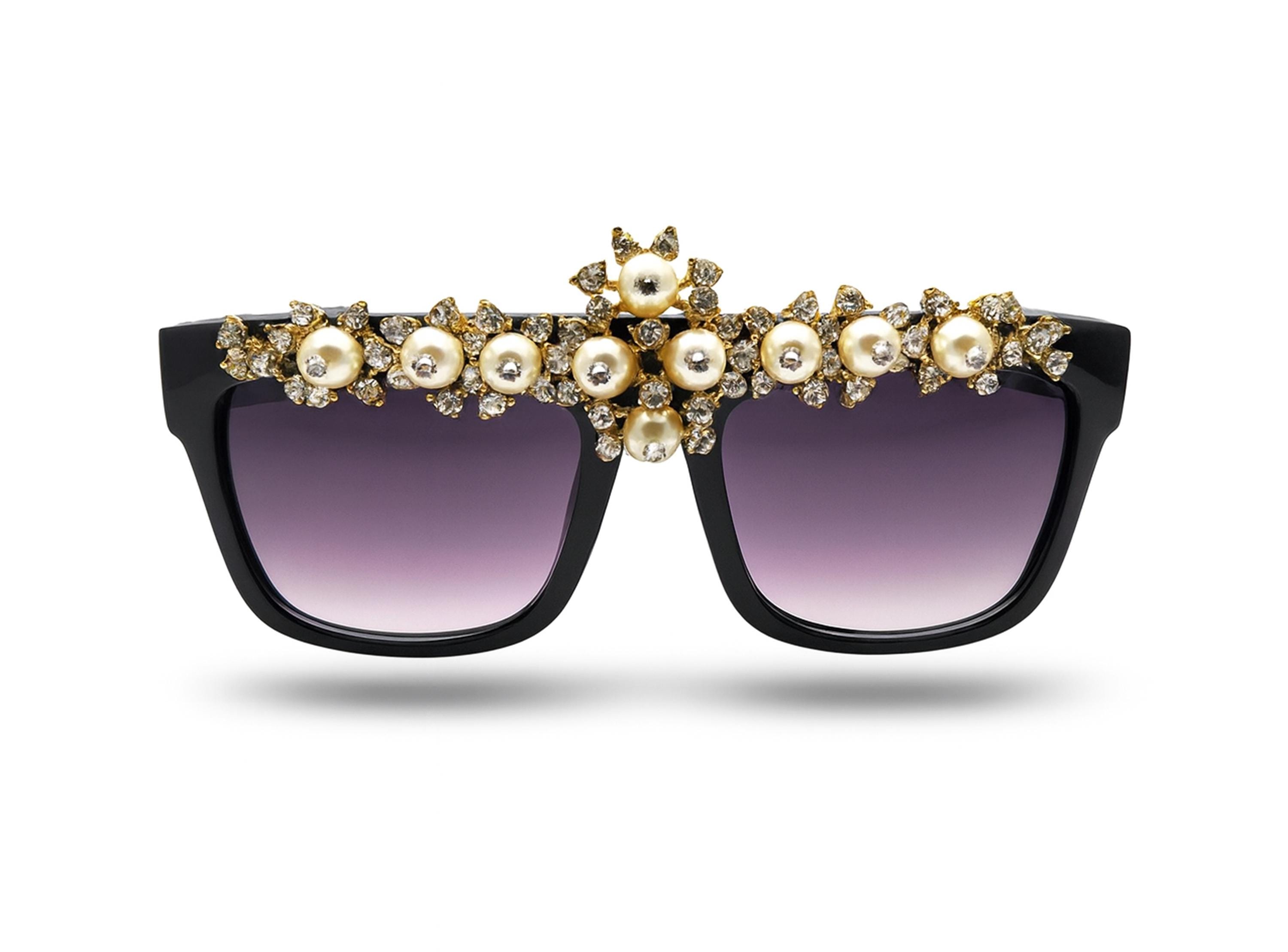 Swarovski Pearl Sunglasses: Handmade Black Flat Top  display picture 2