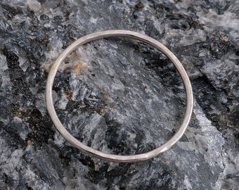 Skinny thin band silver stacking ring 1mm sterling silver band ring hammered band ring 925 hammer finish made in UK