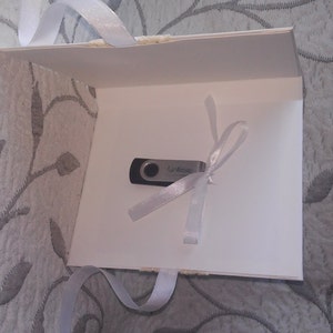 USB case with ribbon & crochet and your logo